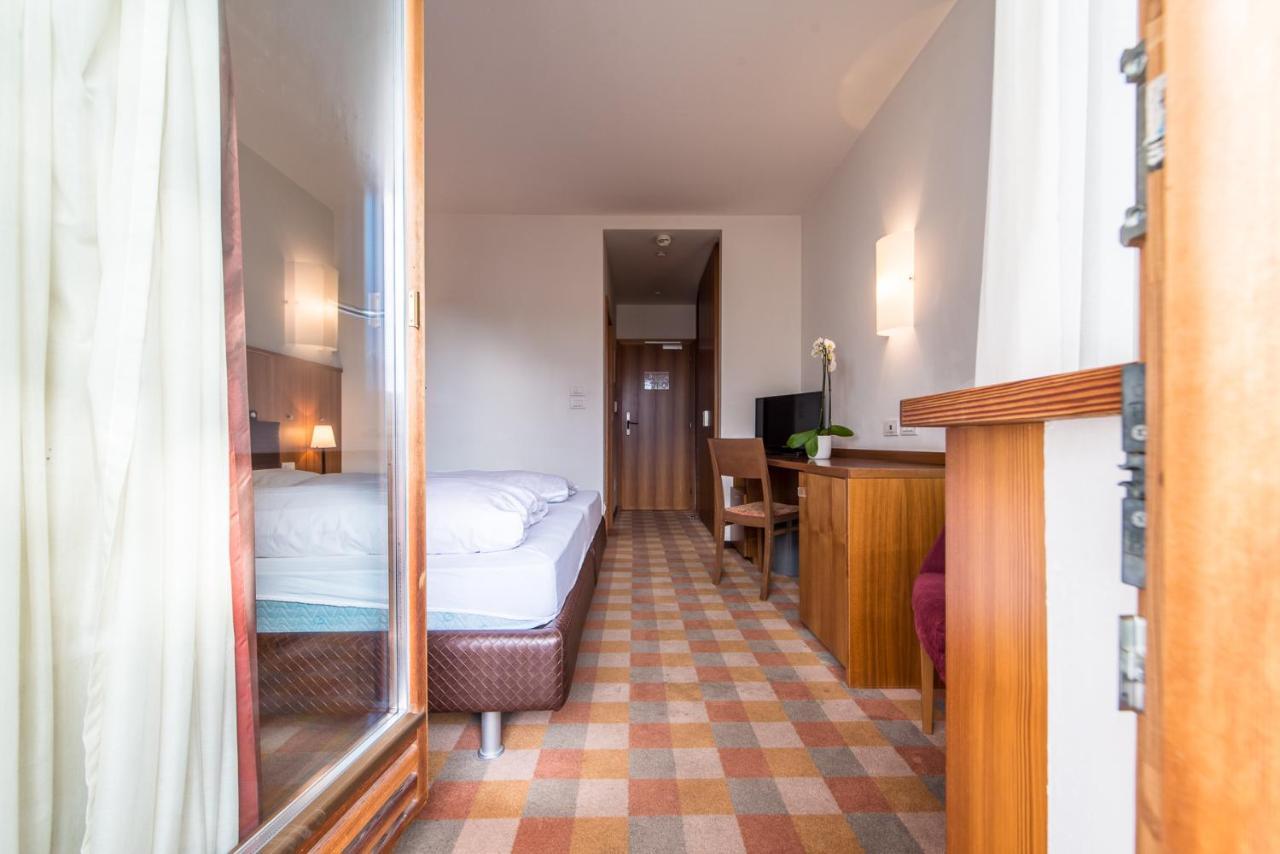 Hotel Tubris Campo Tures Extérieur photo